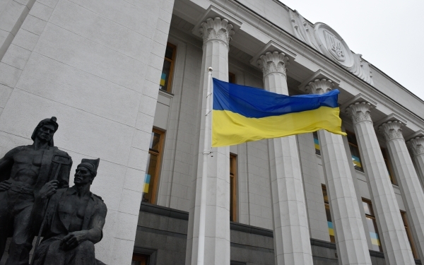 Верховный суд Украины открыл дело против Рады из-за отмены выборов президента
